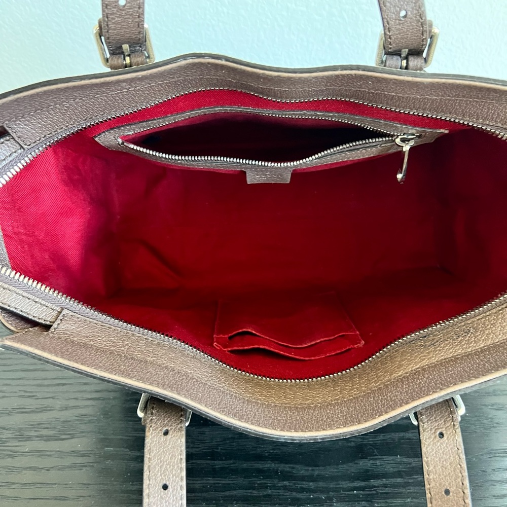 Authentic Gucci GG Supreme Tote Bag. - Picture 13 of 16